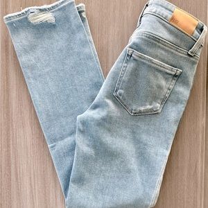 Paige Cindy Straight Jeans